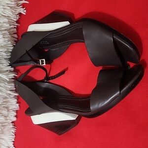 Mercedes Castillo Leyna Sandal